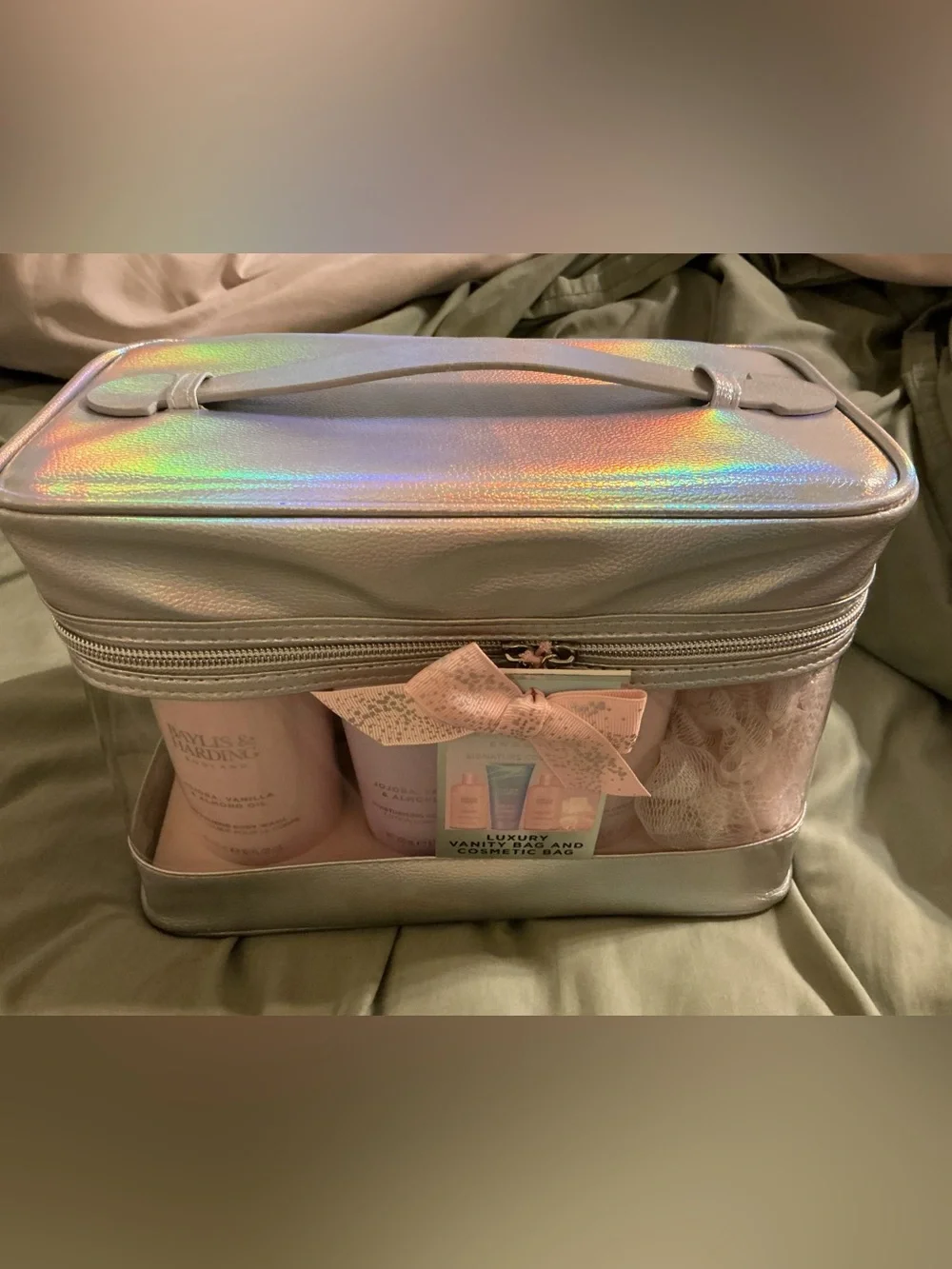 Baylis & Harding Pink Luxury Body Wash Gift Set with Vanity Bag